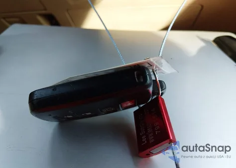 2016 Toyota Highlander Xle V6 z USA, uszkodzony, nr VIN 5TDKKRFH9GS173558